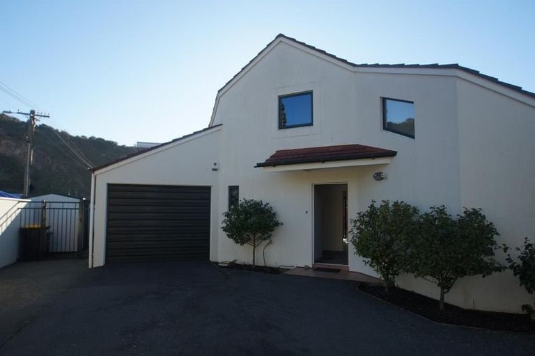 Photo of property in 13a Wiggins Street, Sumner, Christchurch, 8081