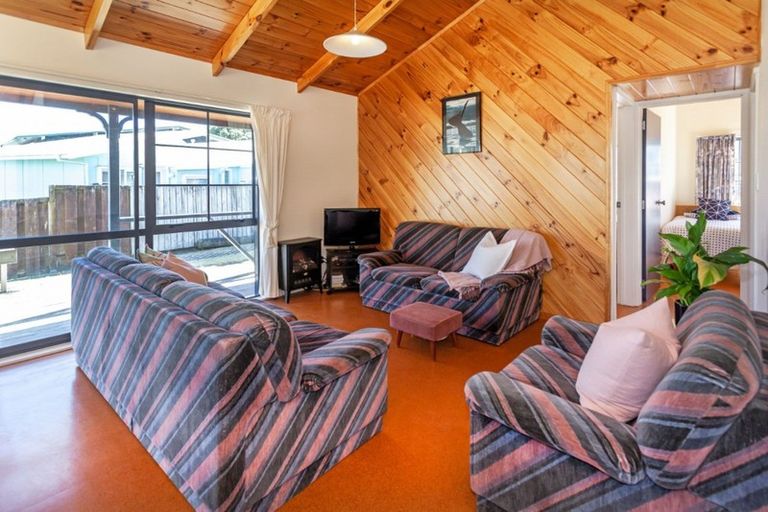 Photo of property in 132a Pipi Road, Whangamata, 3620