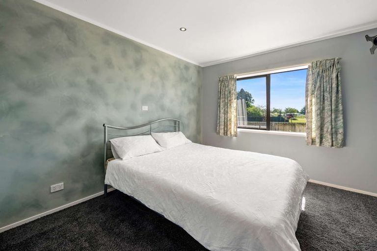 Photo of property in 50c Robinson Avenue, Holdens Bay, Rotorua, 3010