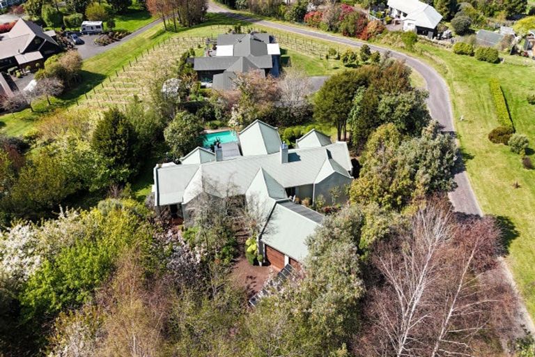 Photo of property in 11 Glen Mohr, Acacia Bay, Taupo, 3385