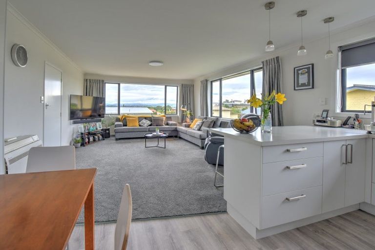 Photo of property in 1 Aotea Crescent, Gore, 9710