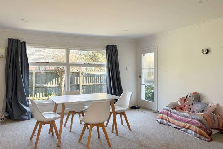 Photo of property in 2/15 Jeffreys Road, Fendalton, Christchurch, 8052