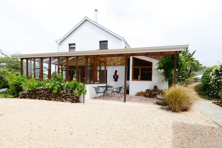 Photo of property in 10 Naylor Street, Waimate, 7924