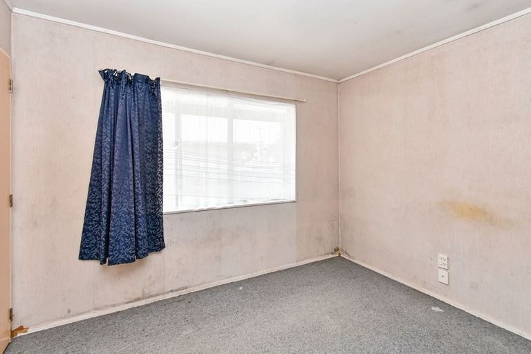 Photo of property in 1/42 Orams Road, Hillpark, Auckland, 2102