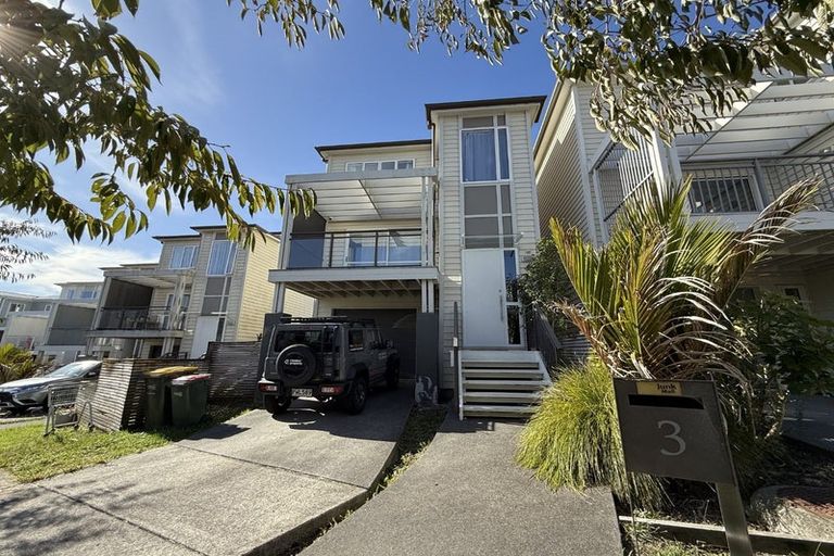 Photo of property in 3 Panakenake Way, Flat Bush, Auckland, 2019