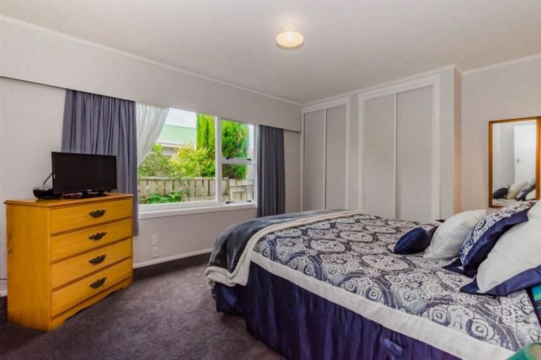 Photo of property in 76 Gray Avenue, Paraparaumu Beach, Paraparaumu, 5032