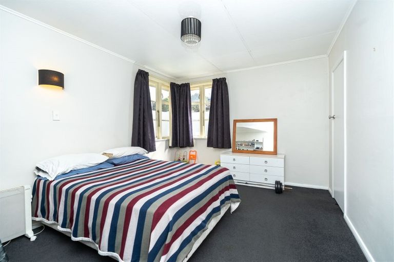 Photo of property in 18 Dowding Street, Melville, Hamilton, 3206