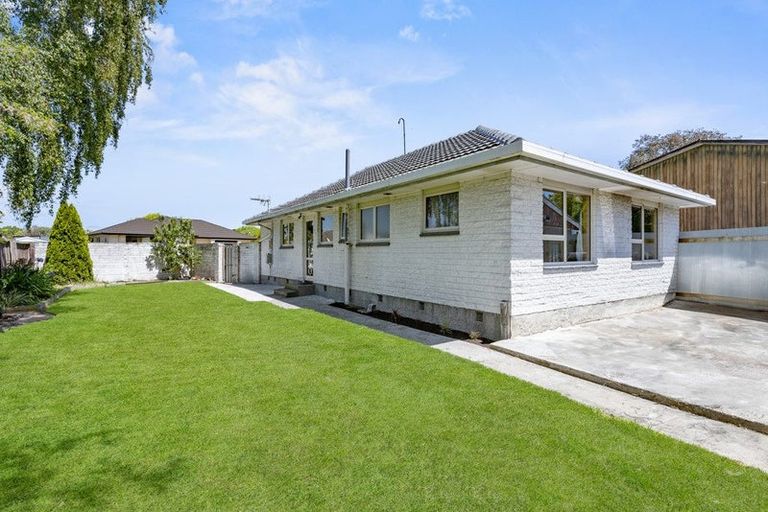 Photo of property in 3 Besant Place, Avondale, Christchurch, 8061