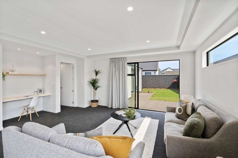 Photo of property in 6 Jack Rogers Road, Halswell, Christchurch, 8025