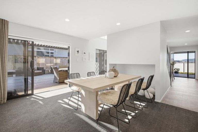 Photo of property in 253 Devonport Road, Tauranga, 3110