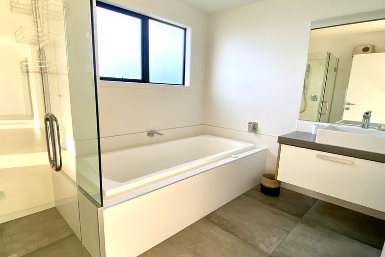 Photo of property in 32 Niger Street, Wanaka, 9305