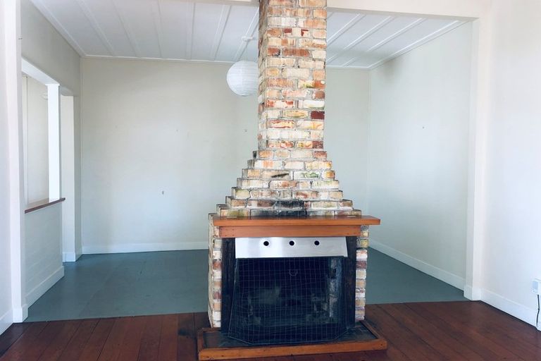 Photo of property in 5a Hector Street, Petone, Lower Hutt, 5012