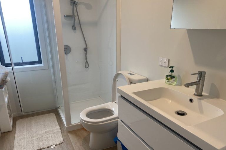 Photo of property in 3/4 Harry Ward Place, Henderson, Auckland, 0610