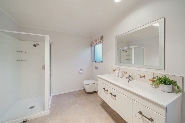 Photo of property in 88a Paremata Road, Paremata, Porirua, 5024