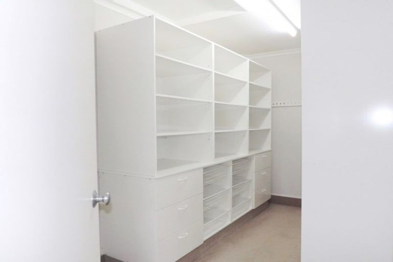 Photo of property in 8 Clifford Close, Levin, 5510