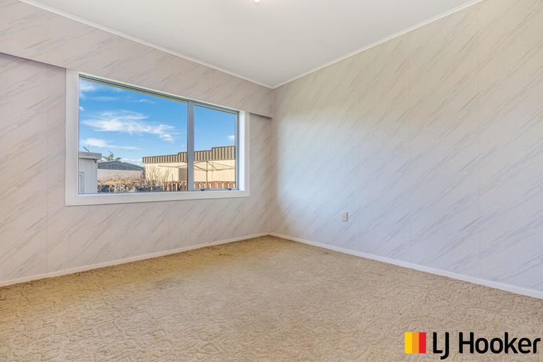 Photo of property in 236 Queen Street, Pukekohe, 2120