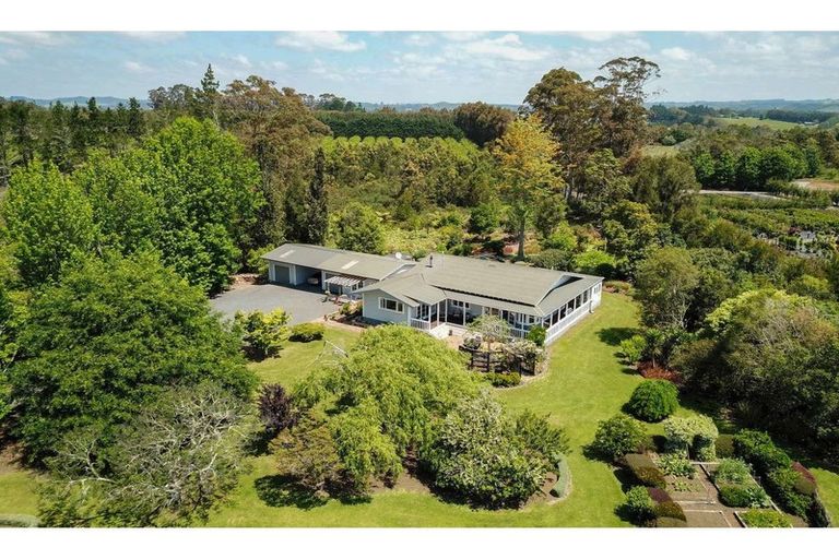 Photo of property in 106 Kapiro Road, Kerikeri, 0294