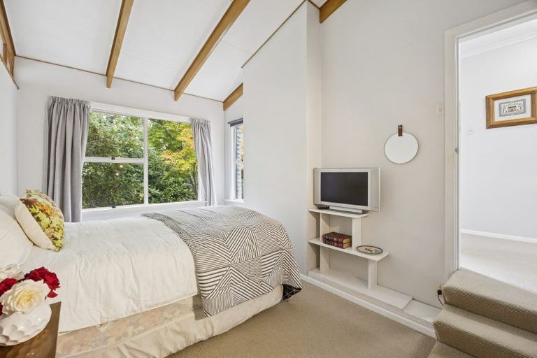 Photo of property in 16a Marewa Street, Kew, Dunedin, 9012