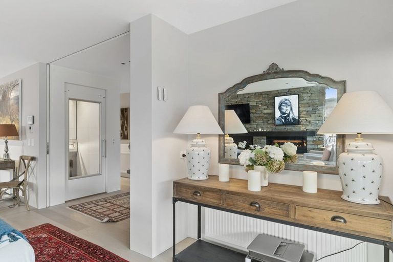 Photo of property in 12 Bay Rise, Wanaka, 9305