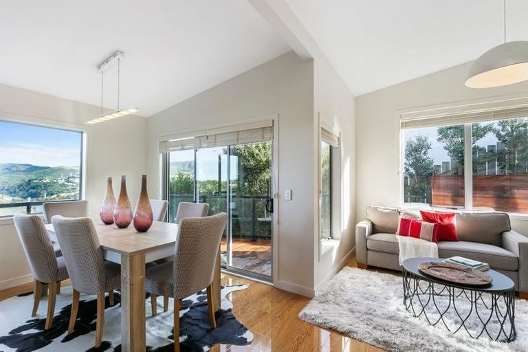 Photo of property in 8 Captain Edward Daniell Drive, Ngaio, Wellington, 6035