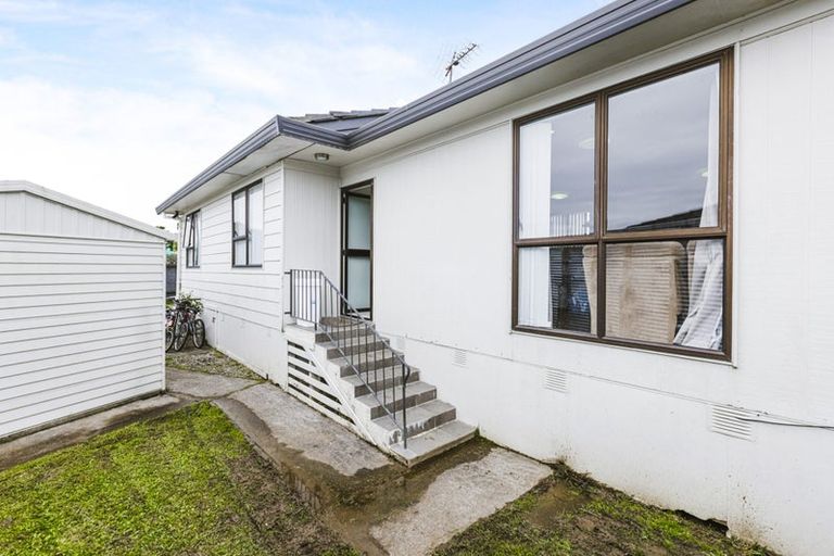 Photo of property in 5/1 Rebecca Rise, Weymouth, Auckland, 2103