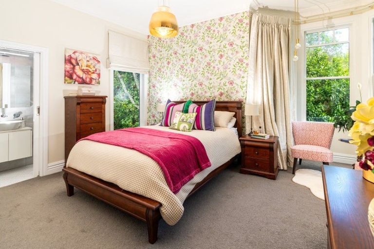 Photo of property in 79 Cashmere Avenue, Khandallah, Wellington, 6035