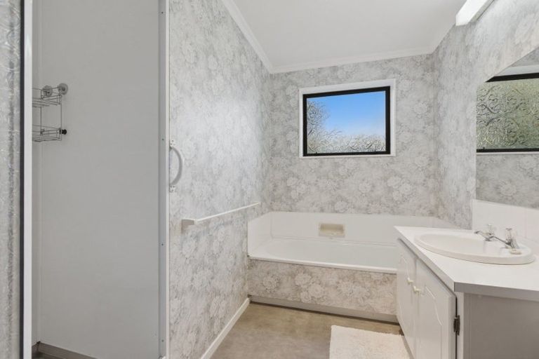 Photo of property in 4 Te Whena Place, Waitara, 4320