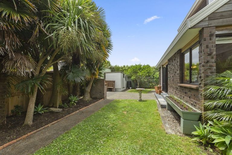 Photo of property in 1/51 Roseberry Avenue, Birkenhead, Auckland, 0626