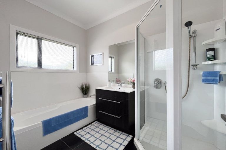 Photo of property in 17 Raeburn Avenue, Otatara, Invercargill, 9879