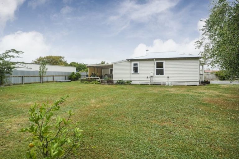 Photo of property in 37 Hammond Street, Bulls, 4818