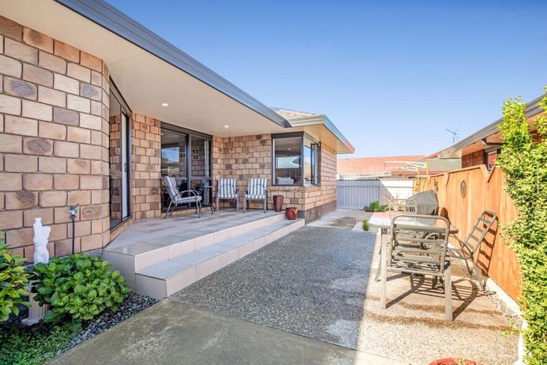 Photo of property in 105 Winchester Street, Levin, 5510