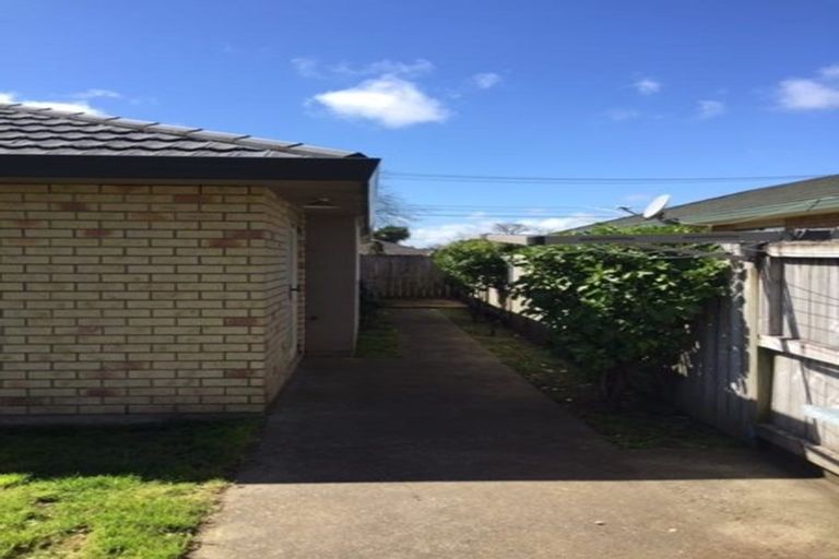 Photo of property in 18 Oakleigh Avenue, Takanini, 2112