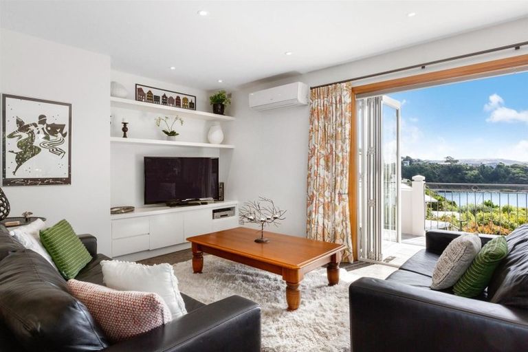 Photo of property in 22 The Layline, Whitby, Porirua, 5024