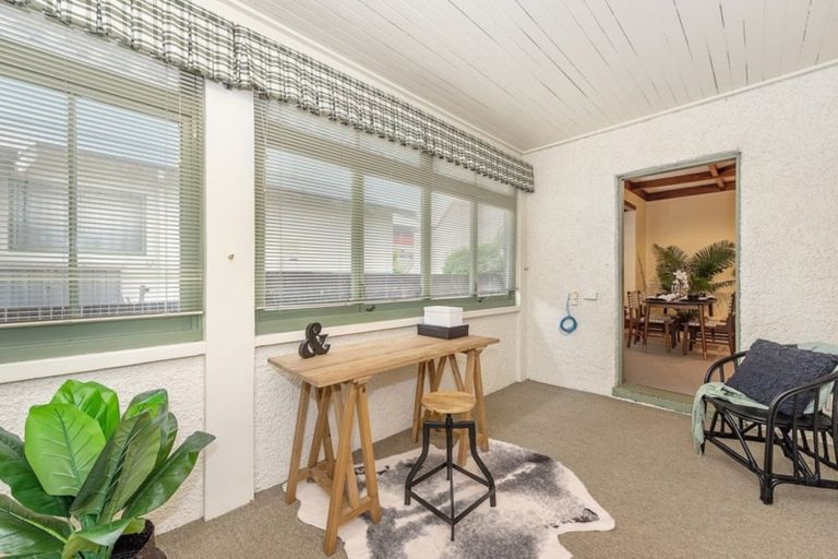 Photo of property in 2/829 Heaphy Terrace, Claudelands, Hamilton, 3214