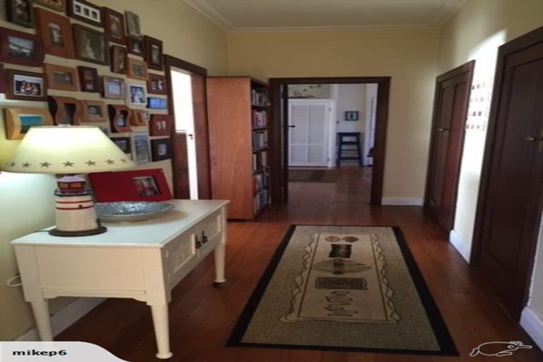 Photo of property in 300a Paremata Road, Whitby, Porirua, 5381