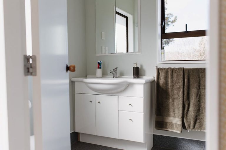 Photo of property in 33a Rosewood Place, Paraparaumu, 5032