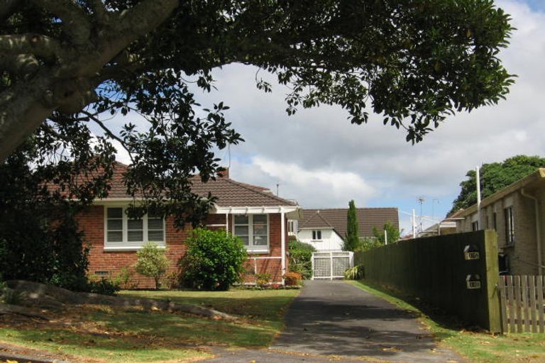 Photo of property in 2/13 Fenwick Avenue, Milford, Auckland, 0620