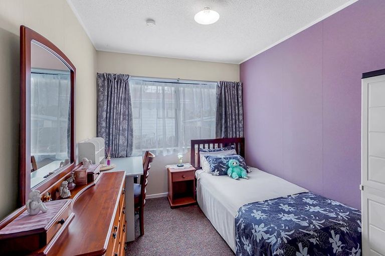 Photo of property in 80 Kahikatea Drive, Melville, Hamilton, 3206