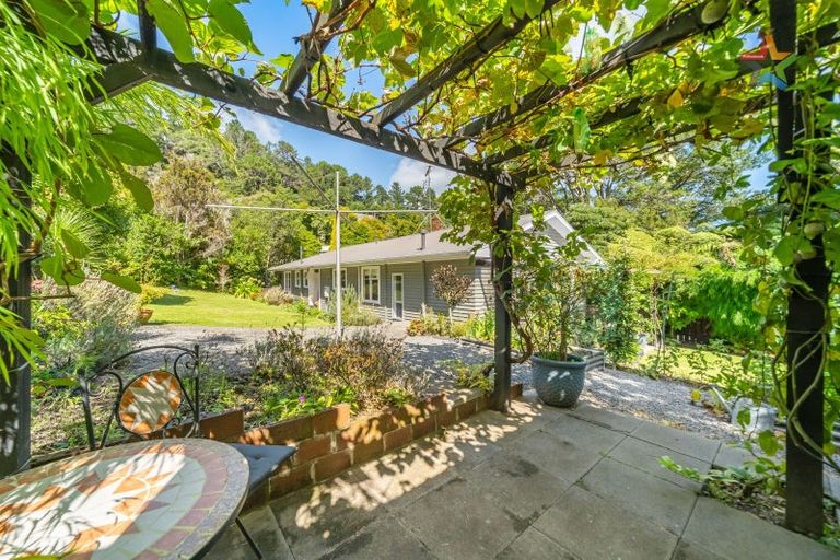 Photo of property in 115 Manuka Street, Stokes Valley, Lower Hutt, 5019