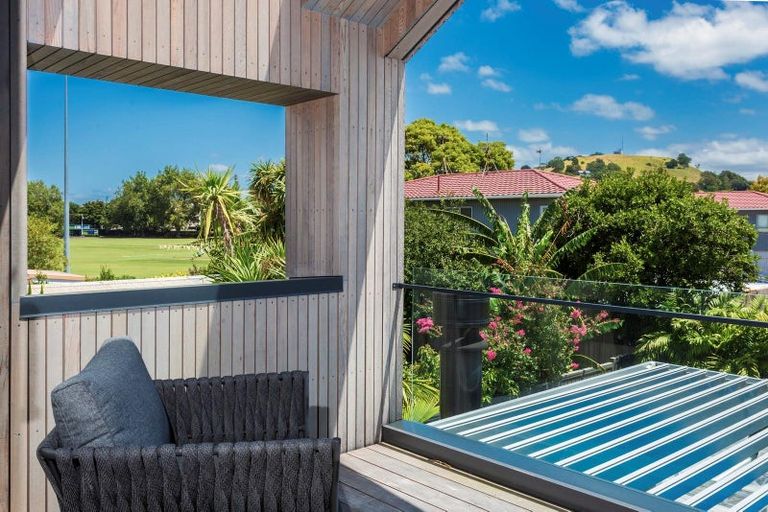 Photo of property in 11 Cheltenham Road, Devonport, Auckland, 0624