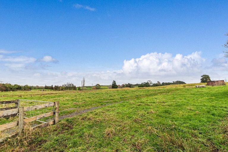 Photo of property in 197 Charles Road, Karaka, Papakura, 2580