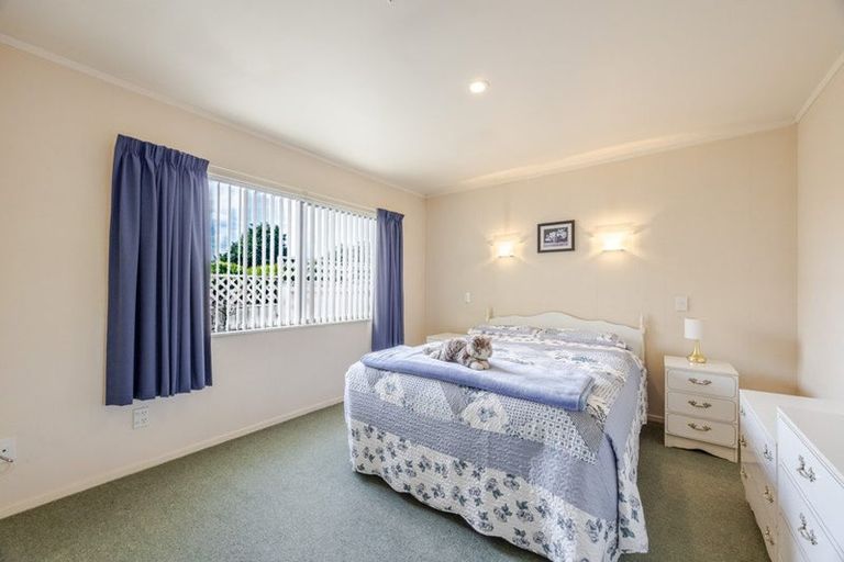 Photo of property in 1/305 Park Road South, Akina, Hastings, 4122