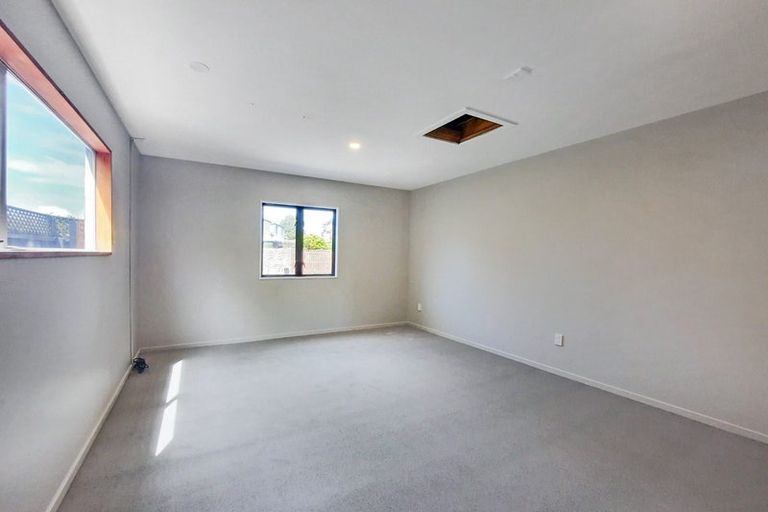 Photo of property in 3 Quirk Place, Sockburn, Christchurch, 8042