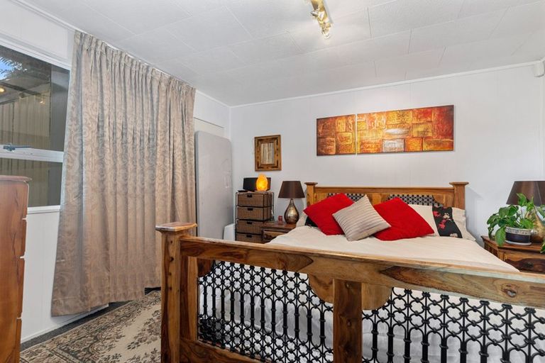 Photo of property in 33 Mountain Road, Western Heights, Rotorua, 3015