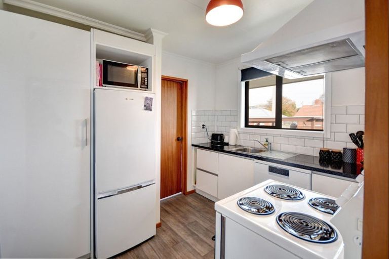 Photo of property in 17 Argyle Street, Mornington, Dunedin, 9011