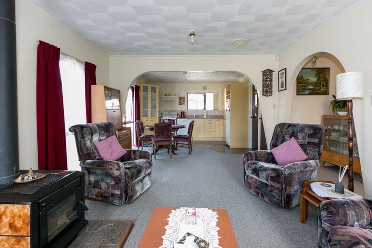 Photo of property in 33 Gilmour Place, Taradale, Napier, 4112