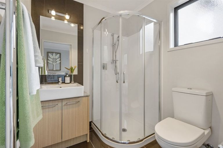 Photo of property in 6 Hirimate Place, Flat Bush, Auckland, 2019