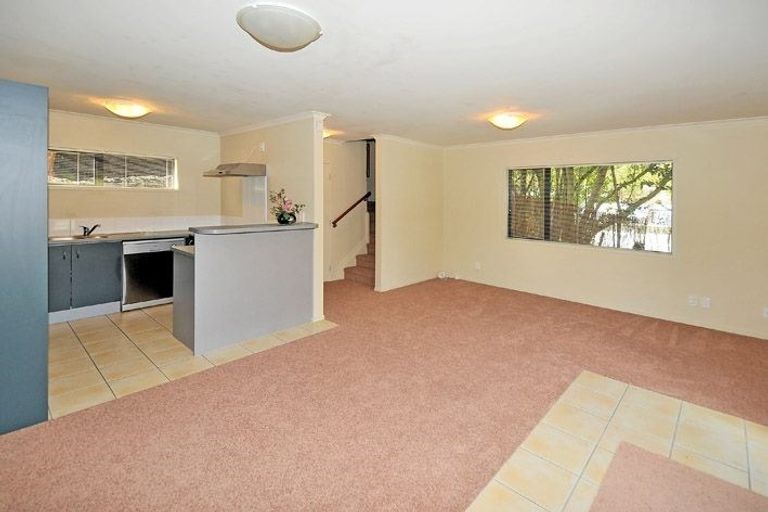 Photo of property in 18 Catrina Avenue, Birkenhead, Auckland, 0626