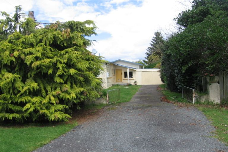 Photo of property in 39 Takinga Street, Mourea, Rotorua, 3074