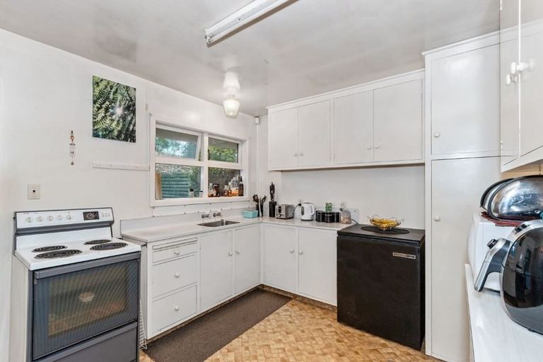 Photo of property in 2/18a Queens Avenue, Merivale, Christchurch, 8014